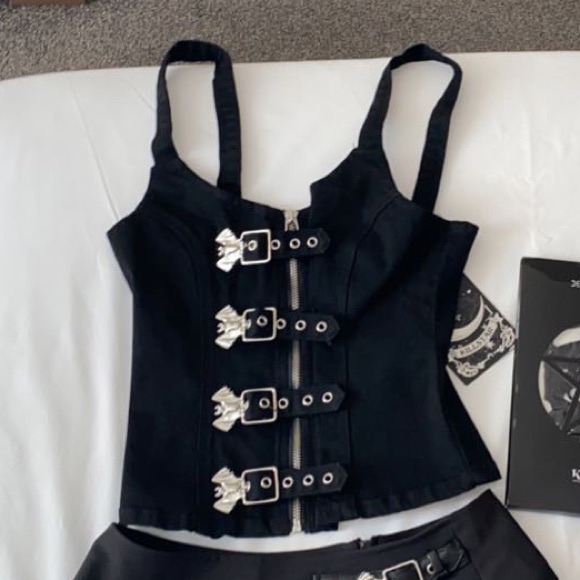 Killstar bat buckle top - Picture 4 of 4